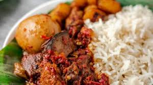 White rice with ofada sauce